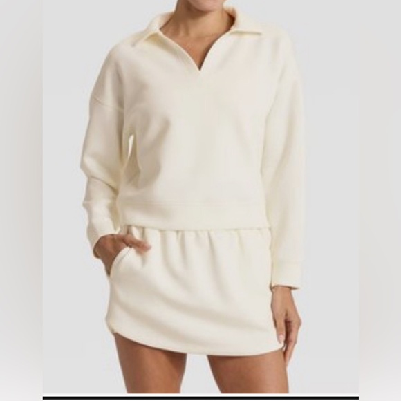NWT Women's Airy Sleek Polo Sweatshirt - All In Motion Cream S - Picture 1 of 3